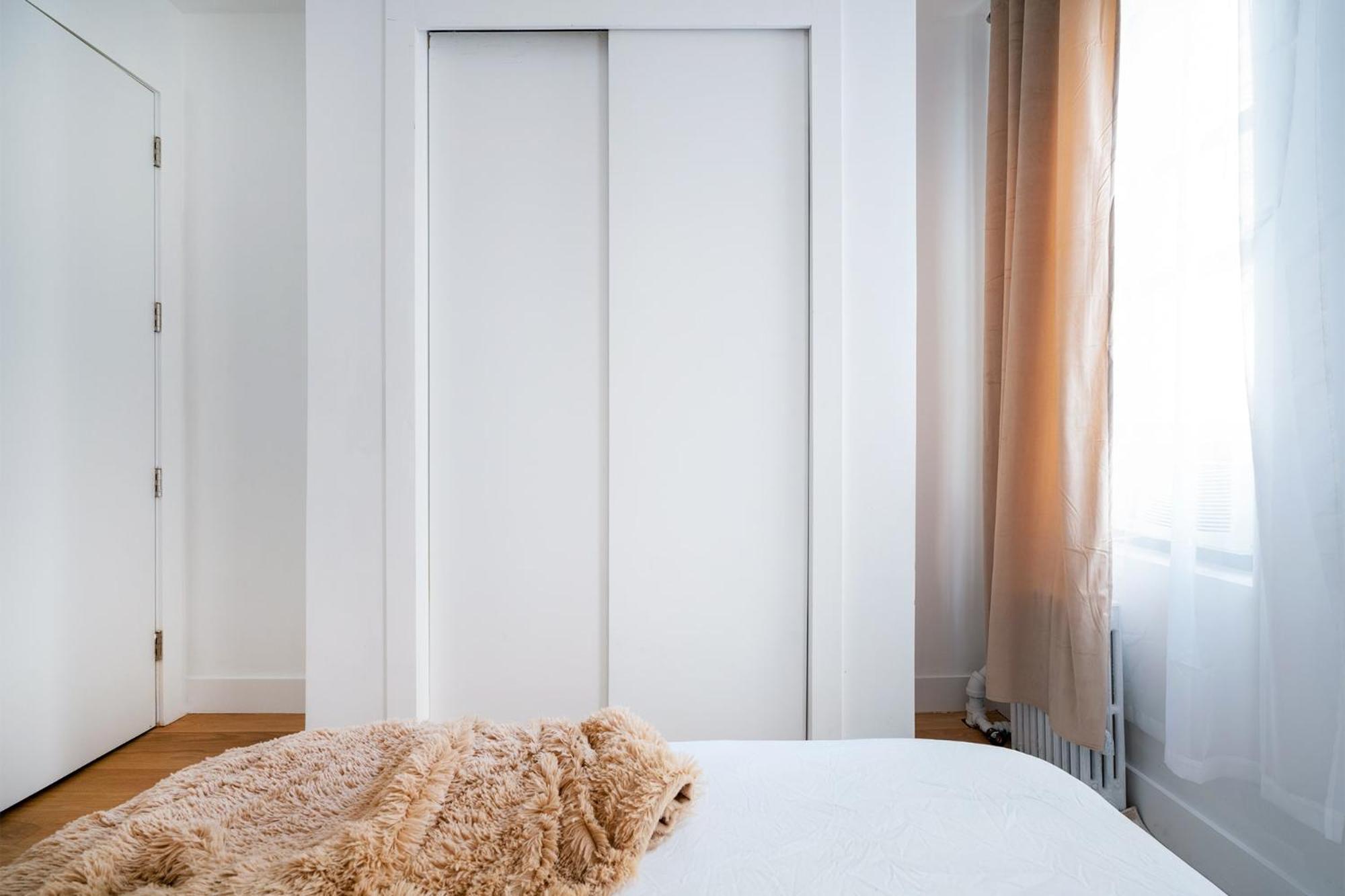 1290-3 New Renovated 2 Bedrooms In Ues Apartment